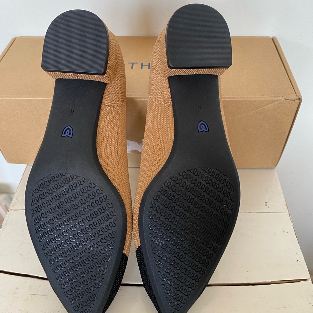 Rothy's Chic Tan and Black Heels with Blue Accent - Picture 4 of 4